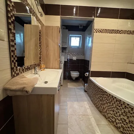 Apartment Lupa 2 *